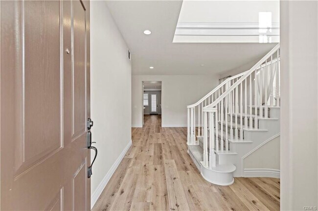 Building Photo - 28355 Stansfield Ln