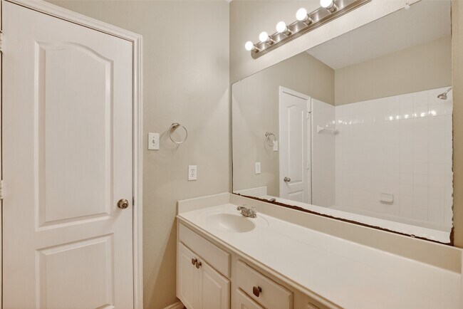 Building Photo - 2507 Cypress Springs Ct