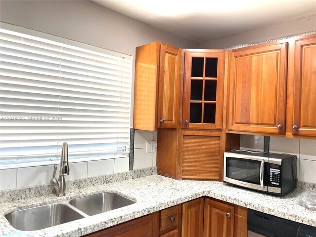 Building Photo - 7175 Nova Dr