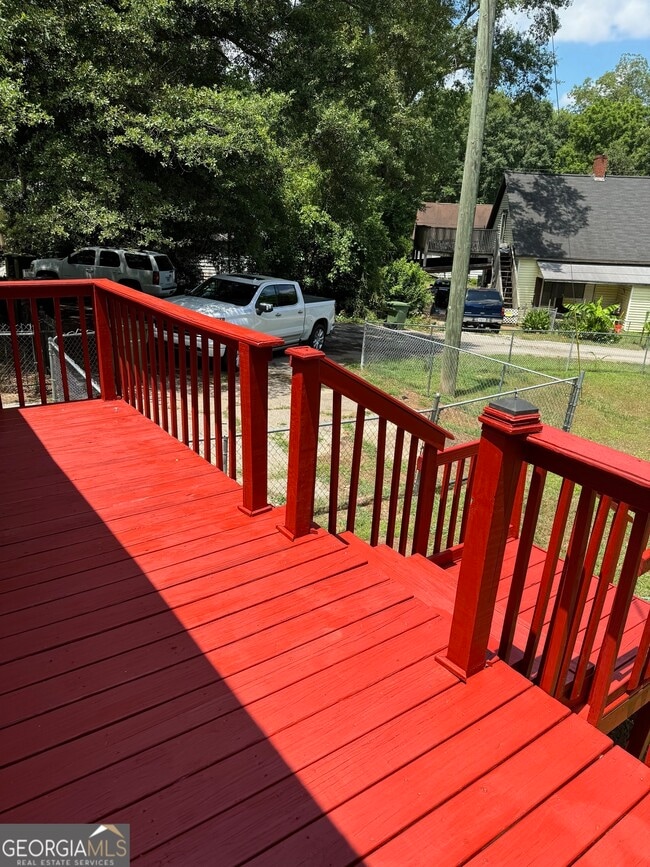 Building Photo - 18 S Broad St