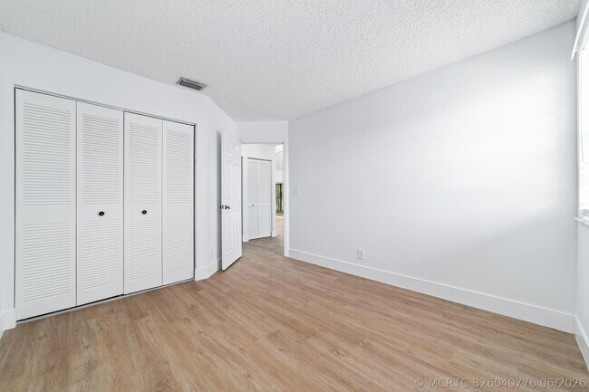 Building Photo - 3151 Leewood Terrace