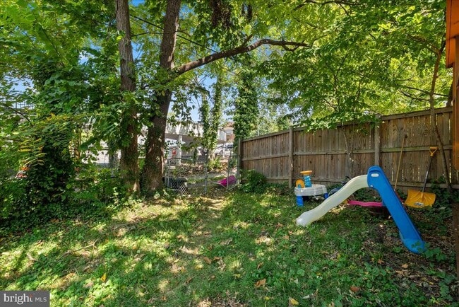 Building Photo - 4411 Harrison St NW