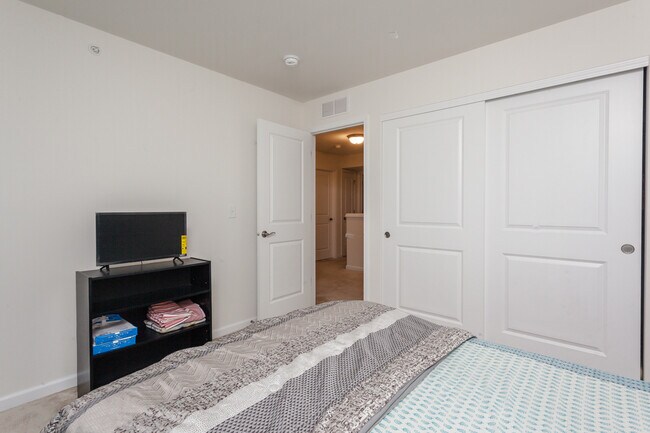 Building Photo - 1437 Crimson Ln