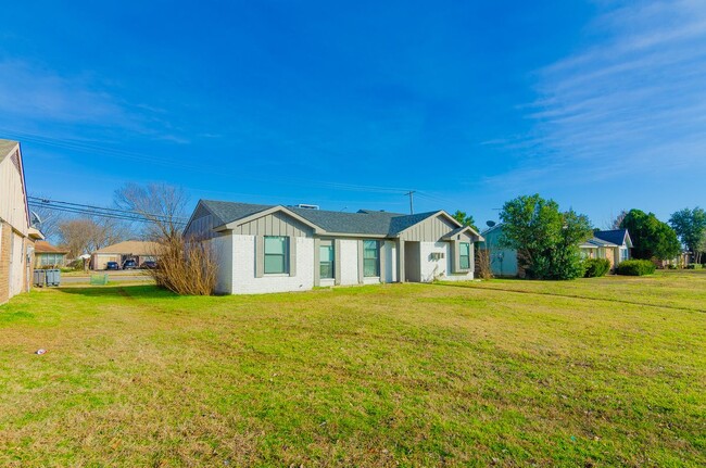 Building Photo - 1712 Rocky Pl Ct