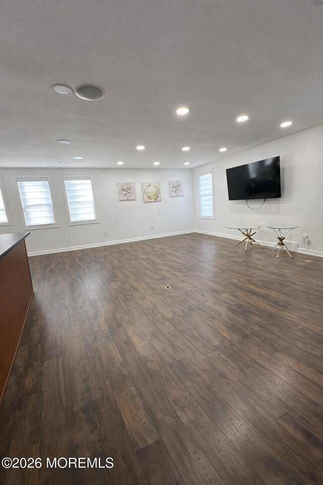 Building Photo - 175 Delaware Ave