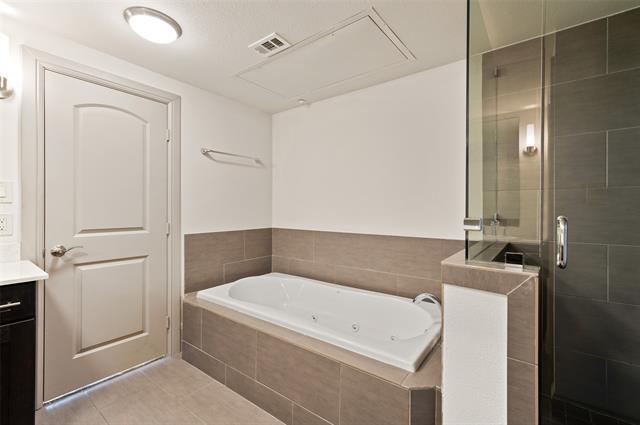 Building Photo - 3126 Ross Ave