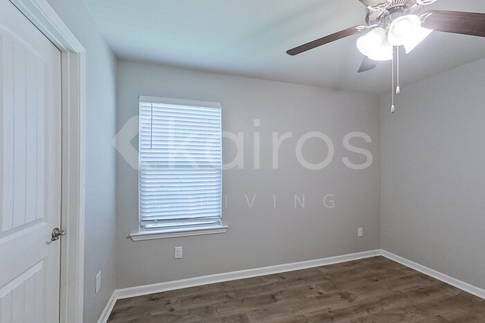 Building Photo - 200 Yardley Ct
