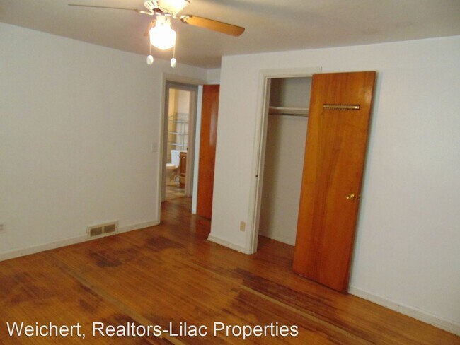 Building Photo - 4 br, 1 bath House - 297 Howard Road