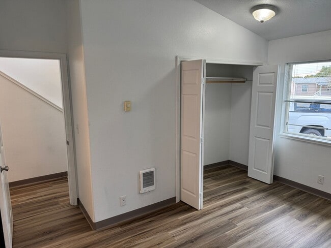 Building Photo - 359 S 58th St