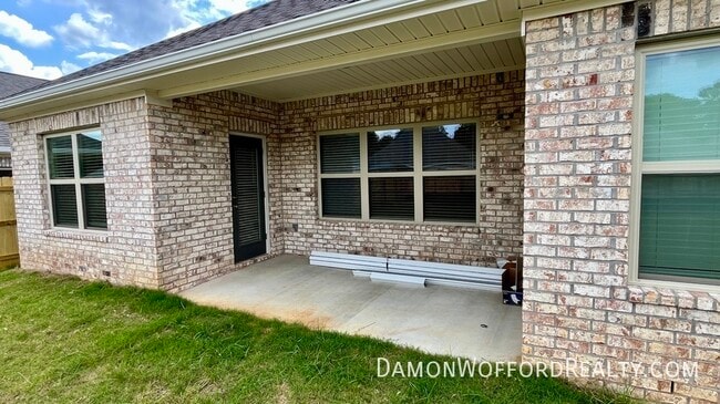 Building Photo - 531 Vista Pointe Dr