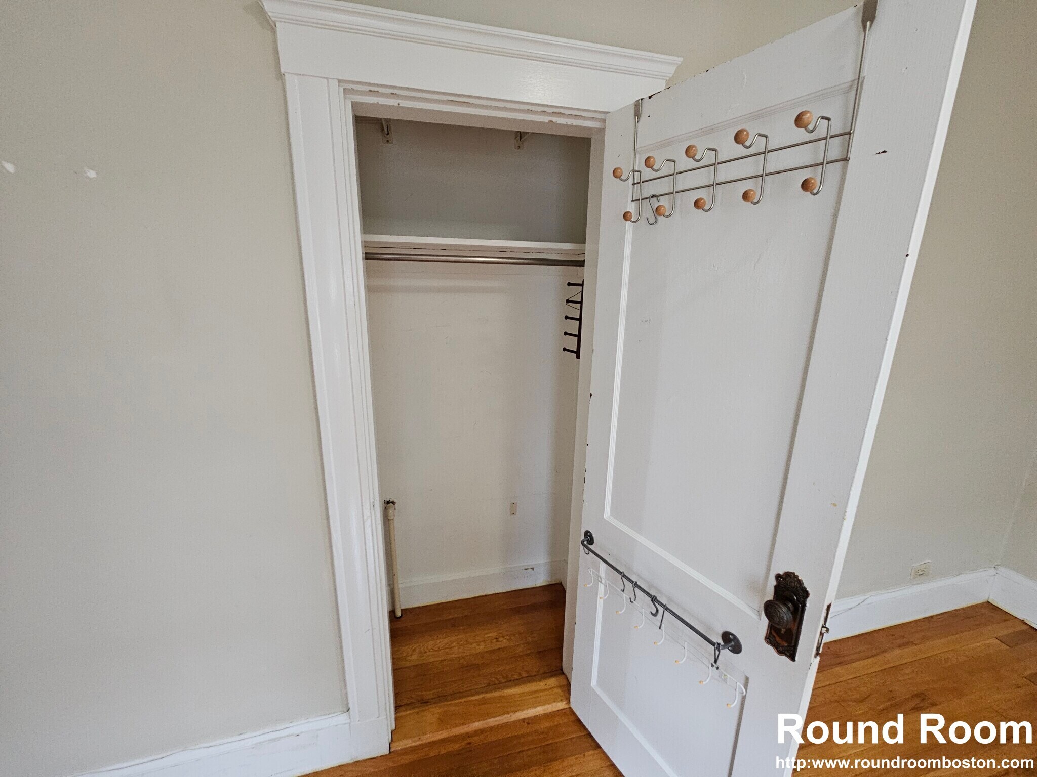 Building Photo - 82 Walnut St