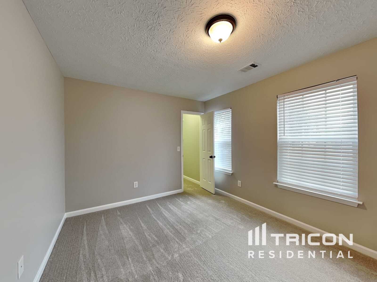 Building Photo - 8665 River Rock Ct