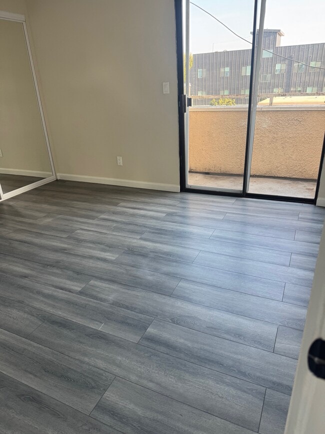 Building Photo - 4734 S Slauson Ave