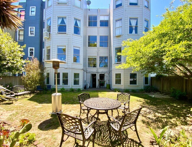 Building Photo - REMODELED 1BR in Haight! Yard Access. IN-UNIT LAUNDRY! DISHWASHER!