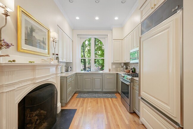 Building Photo - 28 Marlborough St