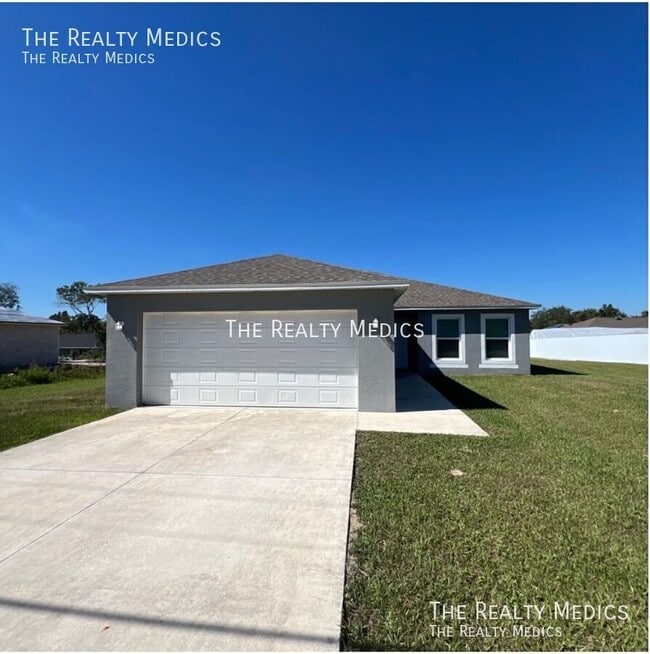 Building Photo - 15688 SW 37th Ave