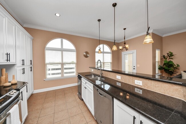 Building Photo - 2203 Dorrington St