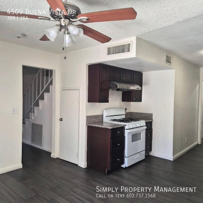 Building Photo - 4509 Buena Vista Dr