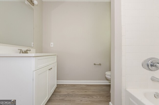 Building Photo - 893 Timbervale Ln