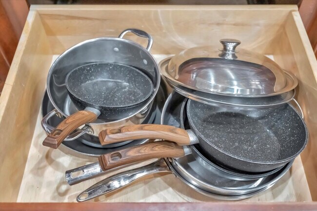 Building Photo - 6406 Gulf Dr