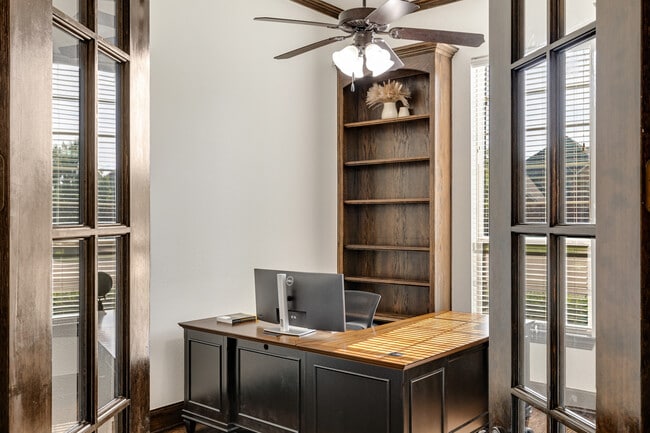 Building Photo - 7944 Cherry Springs Ct