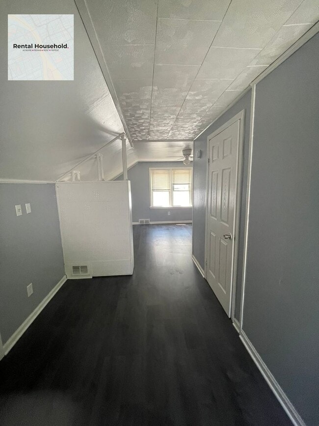 Building Photo - Cozy 3-Bedroom Bungalow for Rent: A Perfect Place to Call Home (SECTION 8-Preferred)