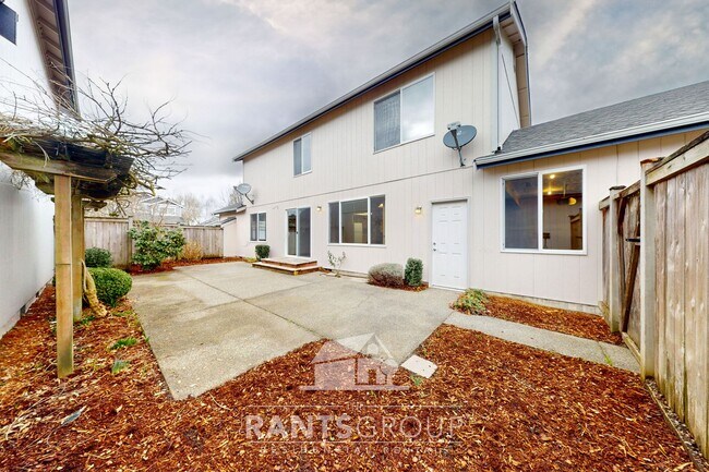 Building Photo - 8014 Bedford Ln SE