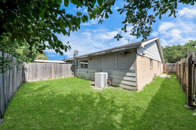 Building Photo - 3232 Scotch Moss Ln