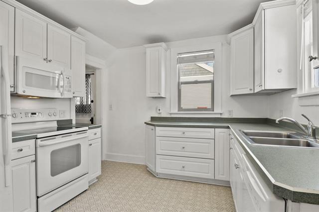 Building Photo - 108 N 4th St