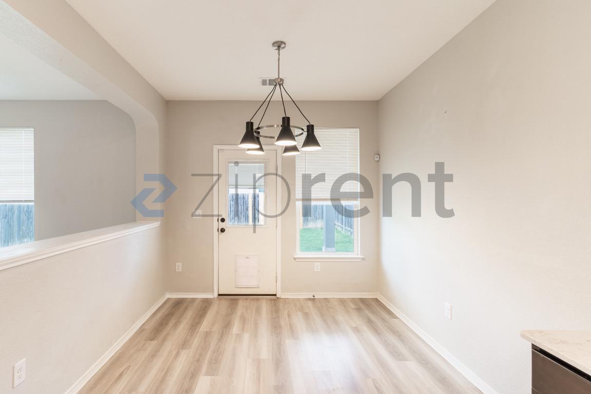 Building Photo - 6420 Carriage Pines Dr