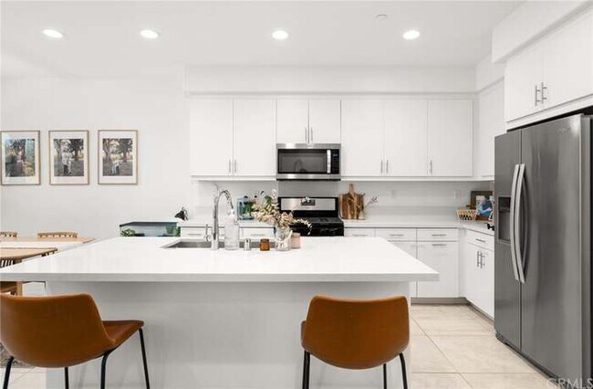 Building Photo - 2625 Verna Dr