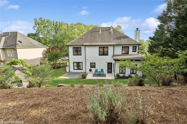 Building Photo - 230 Bluff Oak Dr