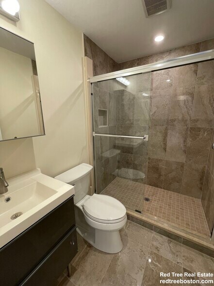 Building Photo - 1028a Commonwealth Ave