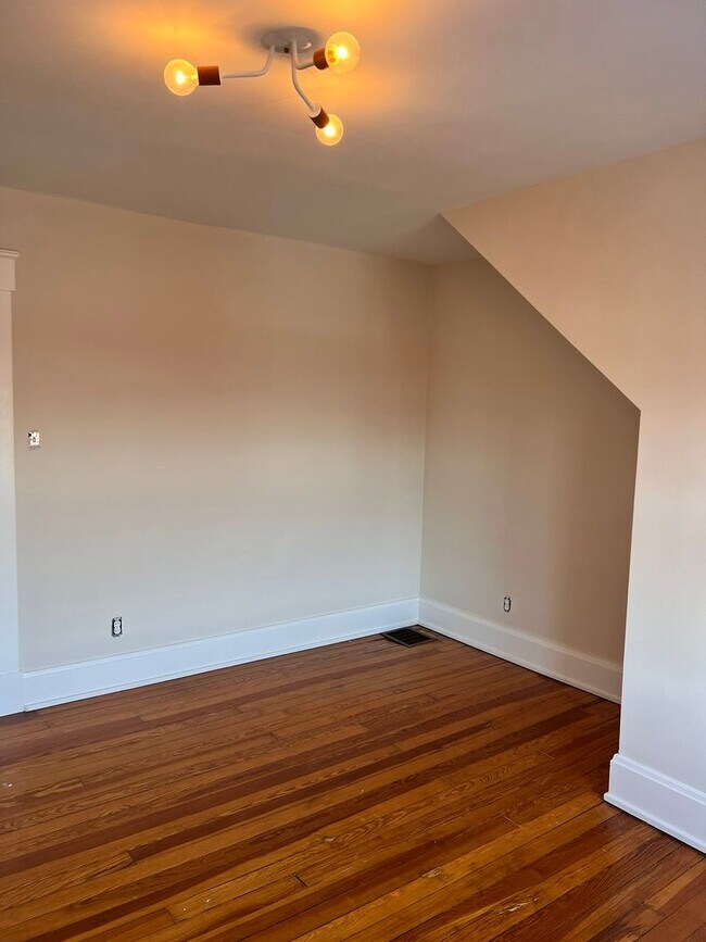 Building Photo - 3406 Erie Ave