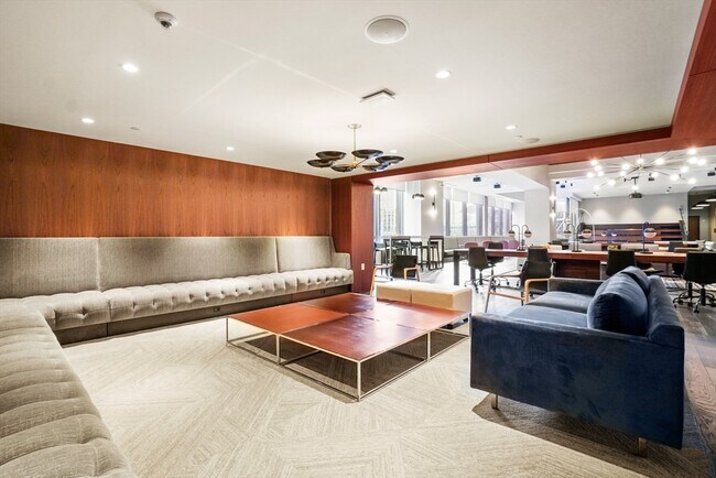Building Photo - 133 Seaport Blvd