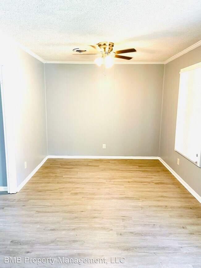 Building Photo - 3 br, 2 bath House - 312 Upton Road