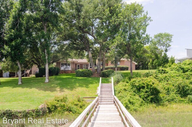Building Photo - 3 br, 3 bath House - 1665 Canady Road