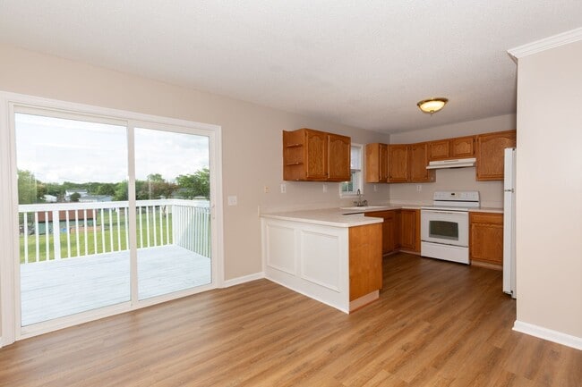 Building Photo - 3 bed/2 bath Single Family Home in Martins...