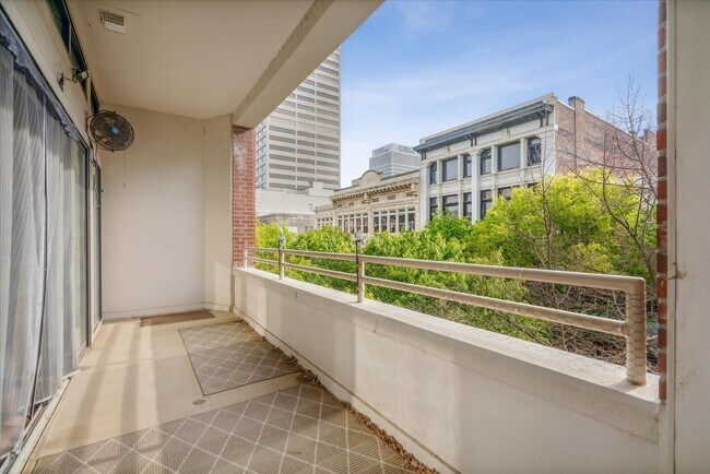 Building Photo - 95 S Main St