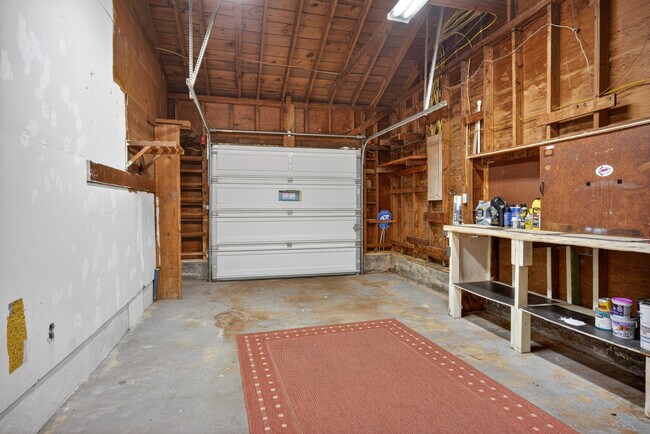 Building Photo - 8516 Halprin Dr