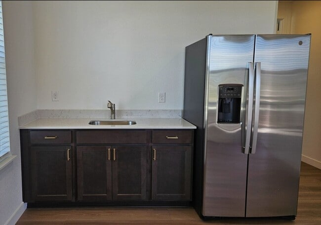 Building Photo - Charming 1BR House in Brighton