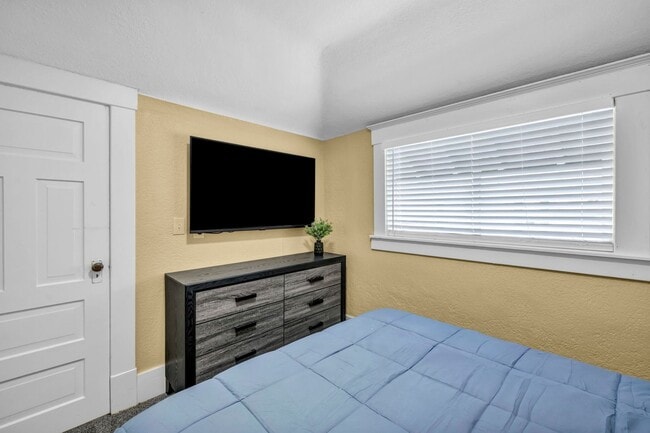 Building Photo - FULLY FURNISHED HISTORIC CHARMER BETWEEN UNR & DOWNTOWN – UTILITIES INCLUDED, MODERN UPGRADES, PR...