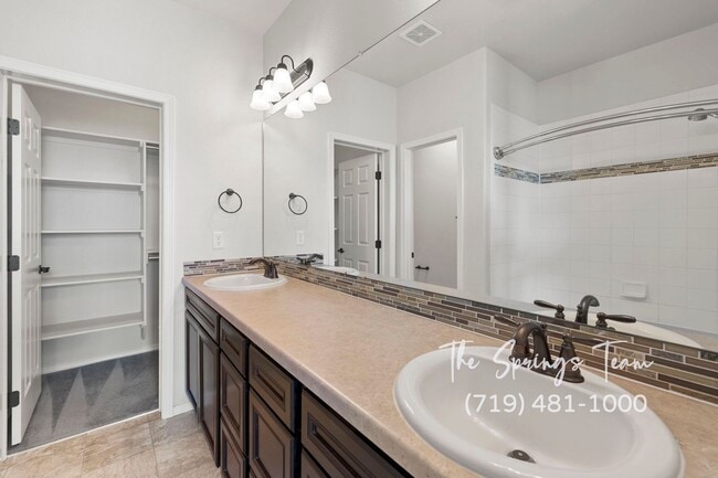 Building Photo - MODERN 2BD TOWNHOME in CLAREMONT RANCH