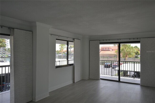 Building Photo - 1651 Sand Key Estates Ct