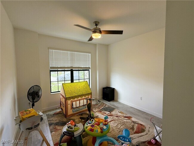 Building Photo - 11460 Canopy Loop