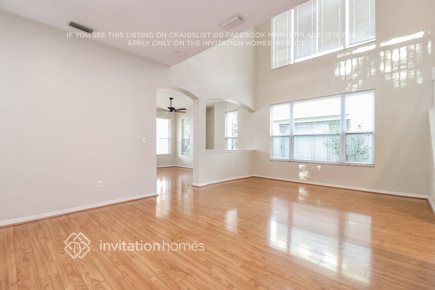 Building Photo - 12019 Deacons Croft Ln