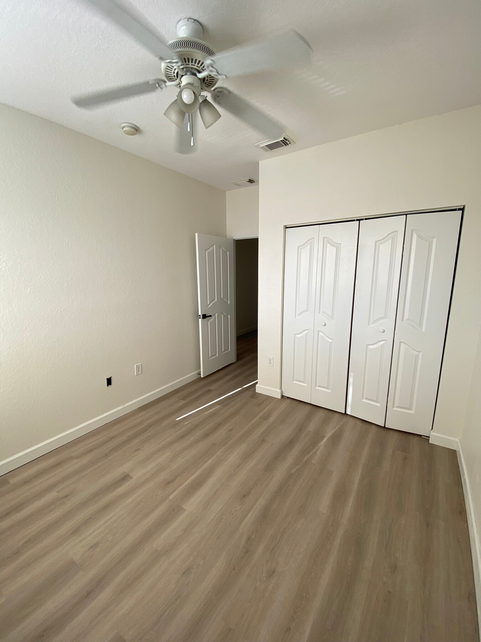 Building Photo - 2862 SW 145th Ave