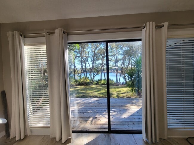 Building Photo - 70 Camp Creek Rd N