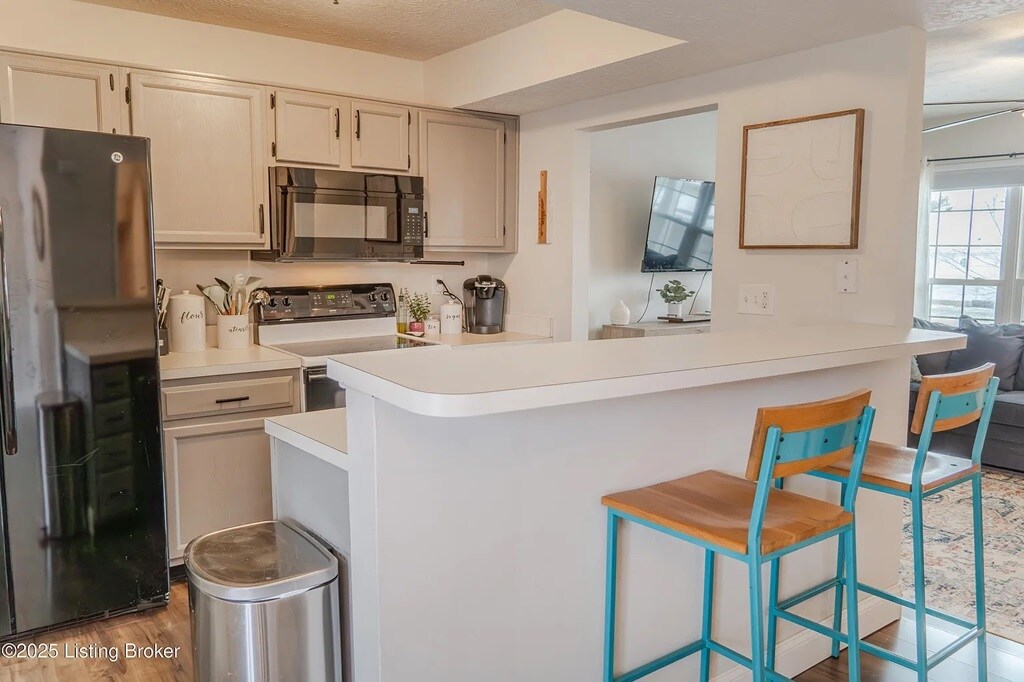 Building Photo - 12207 Hideaway Ct