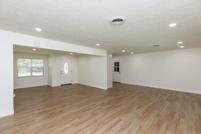 Building Photo - 1212 Irving St